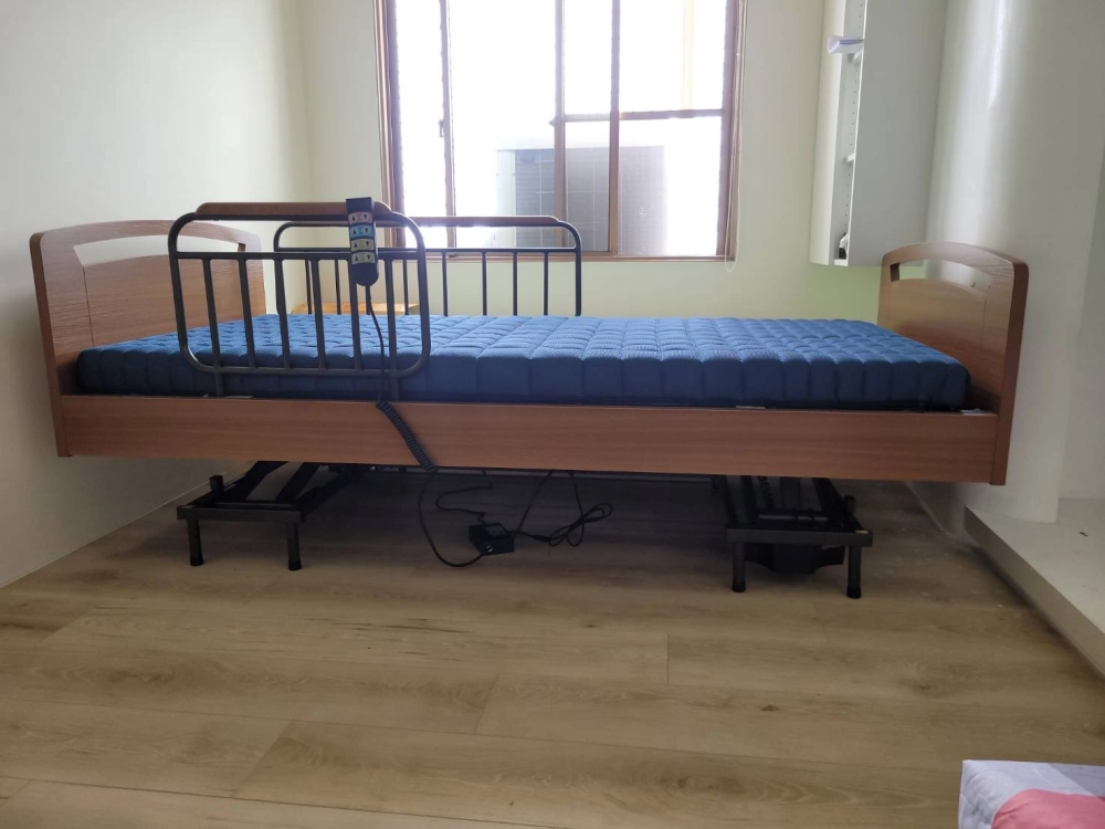 抽取式扶手，視需求可再加裝。