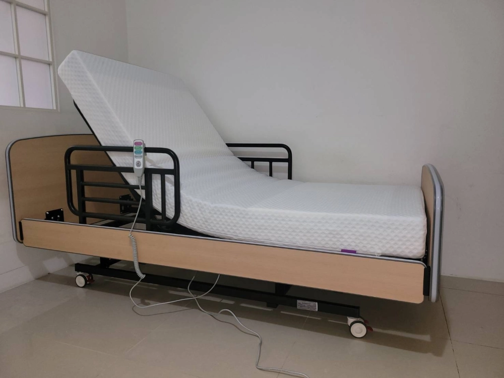 暖心電動床，櫸木色床框