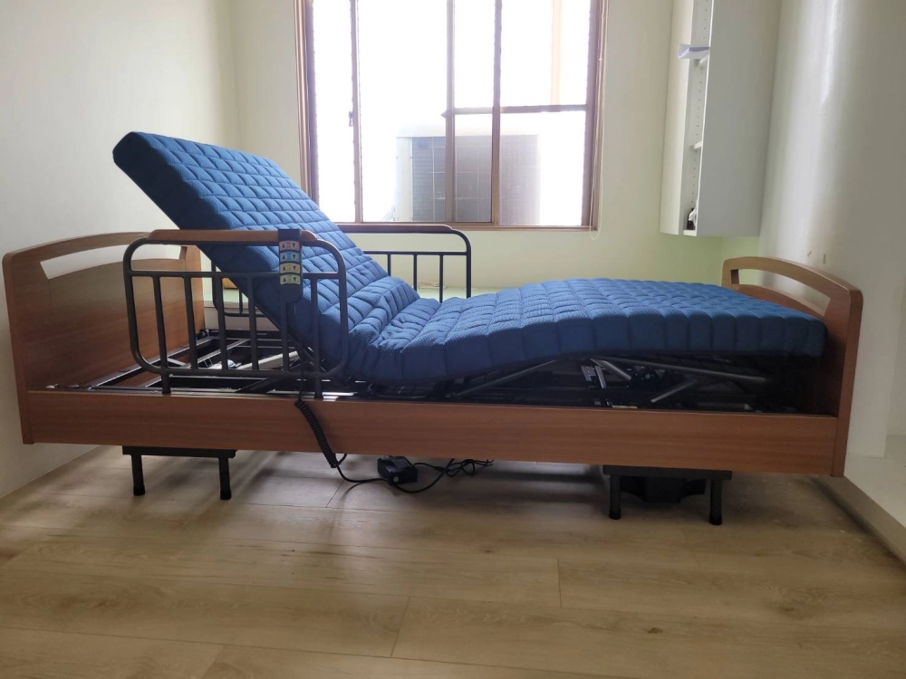 四馬達居家照顧床HC01+4D透氣分壓床墊