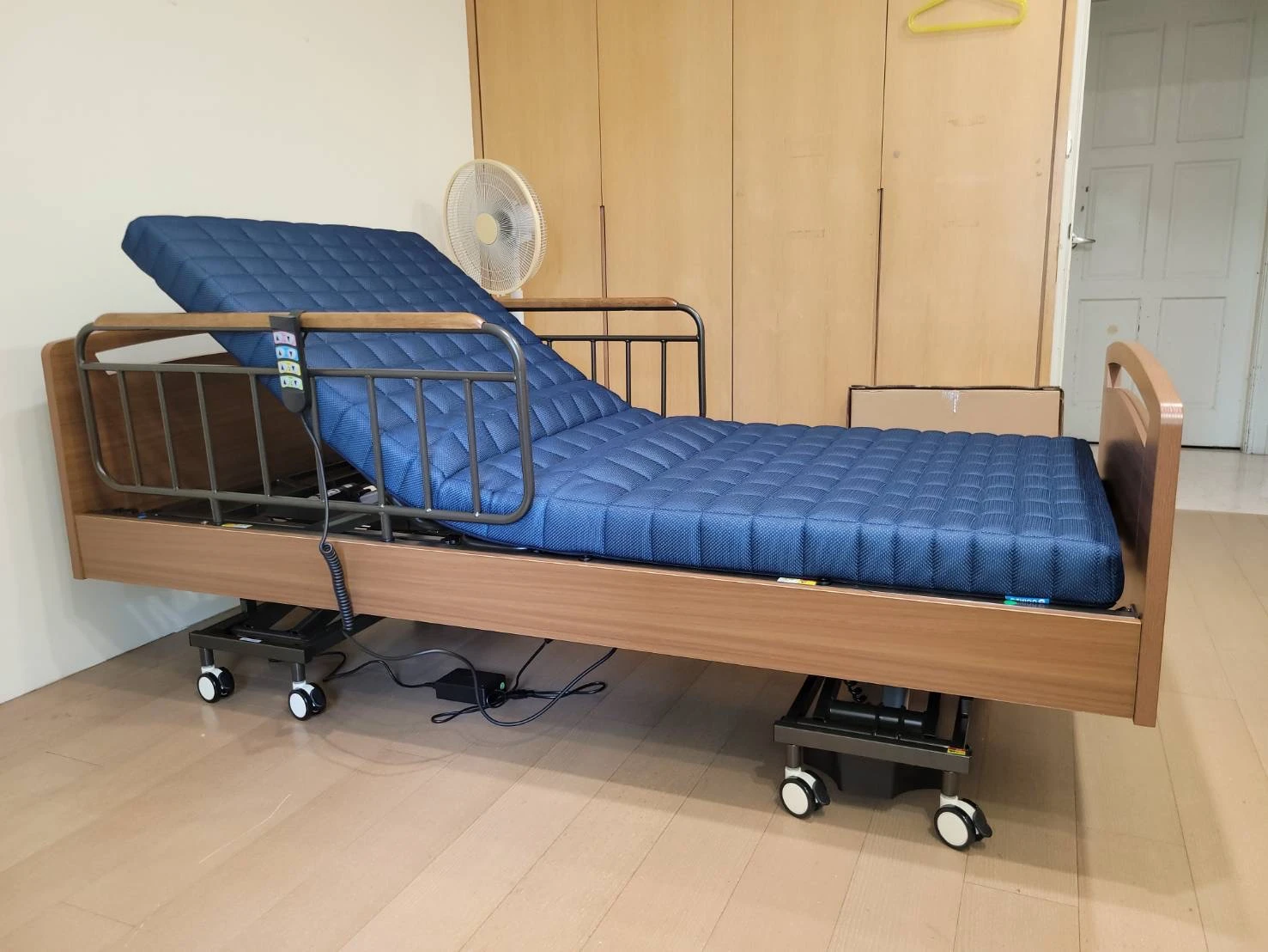 樂匠居家照顧電動床搭配《4D透氣分壓床墊》