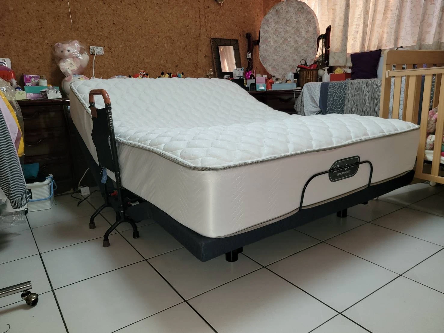 美規電動床架，加裝床邊扶手