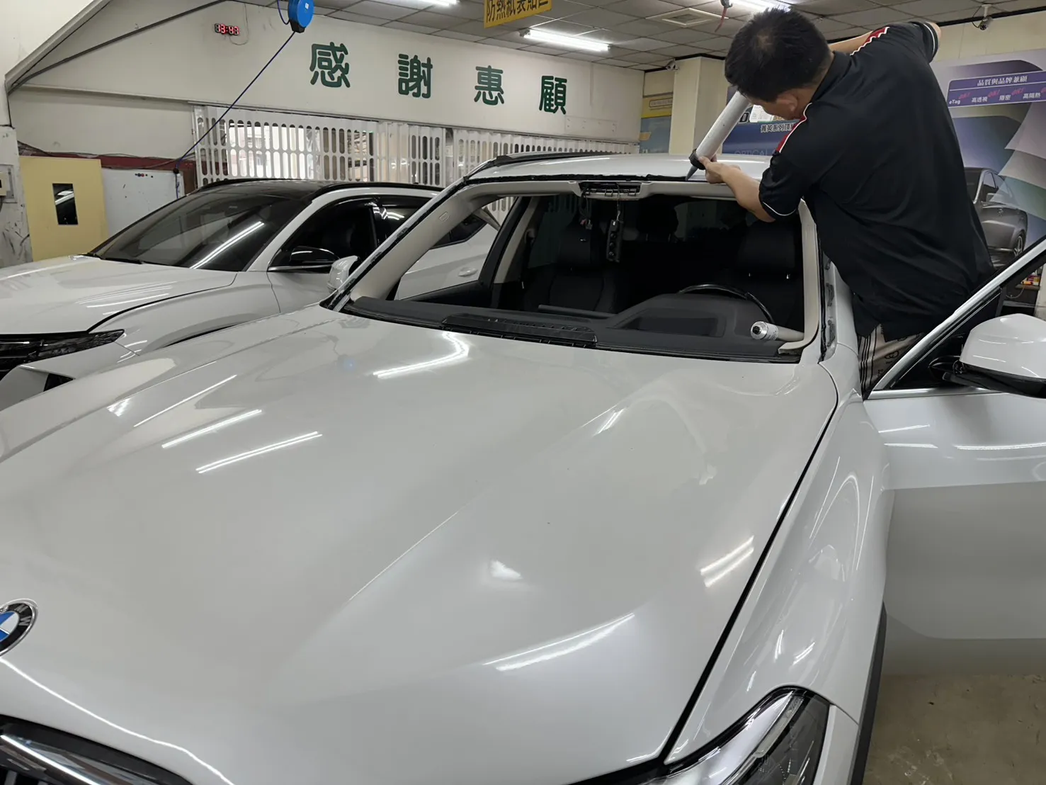 BMW X5 G05更換正廠玻璃