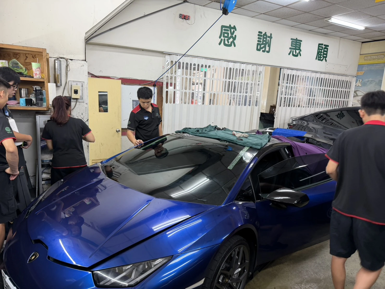 藍寳堅尼LP610更換擋風玻璃+車身前檔貼隔熱紙