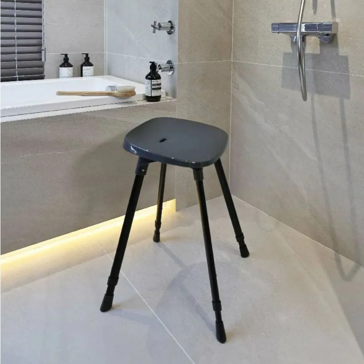 【Famica】轉轉洗澡椅