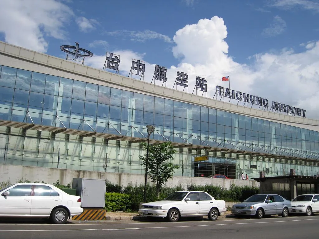 【彰化到台中機場來回接送推薦】立即預約叫車0968-163-147｜24小時安全接送、價格透明。北彰化金鑽瘋多元計程車-|彰化機場接送|彰化機場包車|彰化高鐵接送|彰化高鐵包車|彰化道路救援|