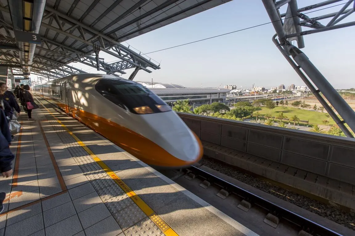 【伸港到溪湖計程車推薦】推薦在地人24小時撥打0968-163-147LINE搜尋@429lkxdw｜大北彰化金鑽瘋計程車-|溪湖計程車|溪湖包車旅遊|溪湖高鐵接送|伸港多元化計程車|伸港計程車搬家|溪湖高鐵來回接送|溪湖汽車接電|