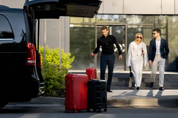 員林包車旅遊推薦嗎？六人座怎麼選比較舒服？六人座包車｜彰化包車旅遊