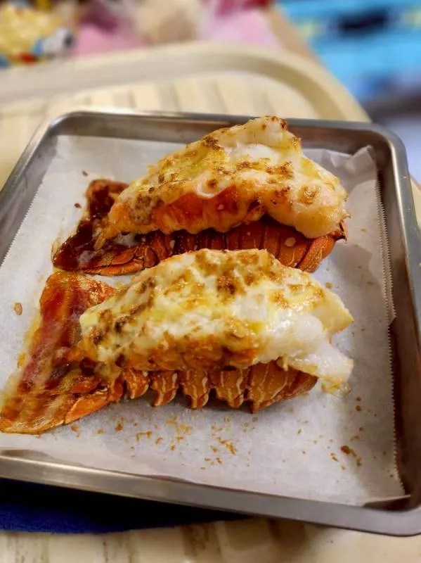 級巴西生凍龍蝦尾