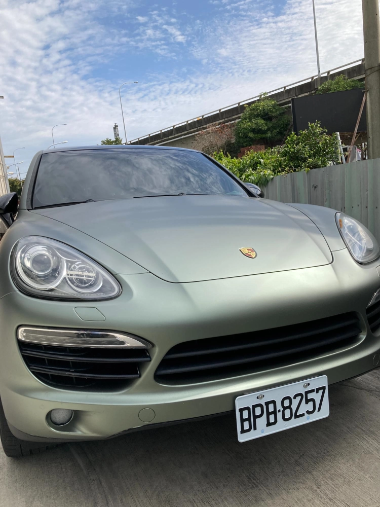 全車改色｜Porsche Macan｜灰綠
