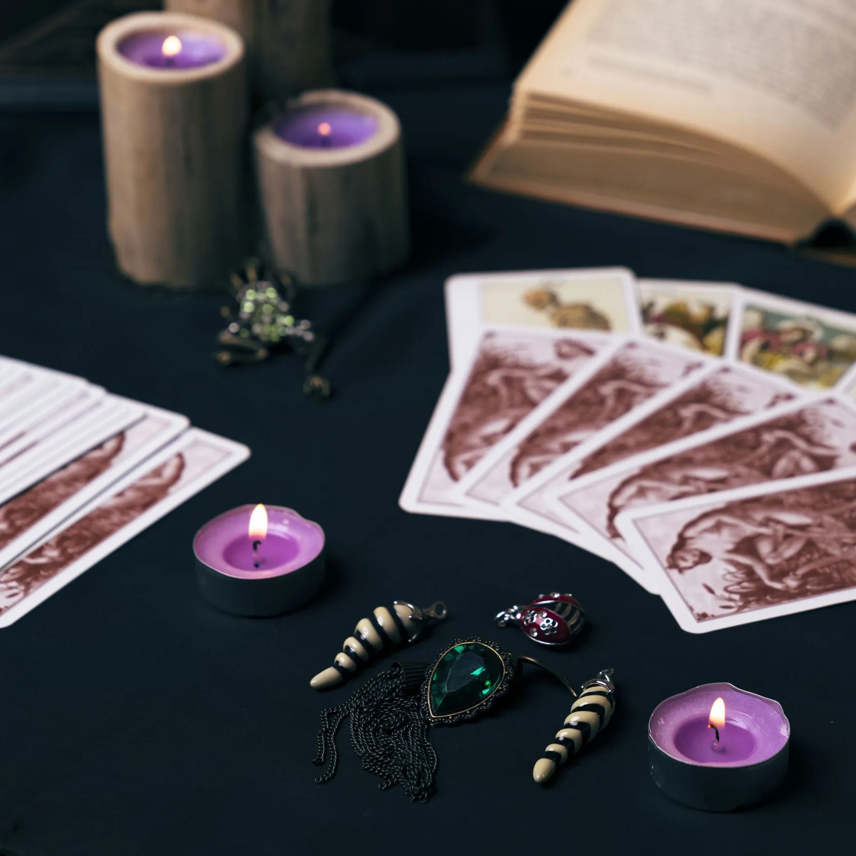 塔羅占卜準嗎？作為做了 20 年的塔羅師，我想把真相告訴你｜台中一對一塔羅占卜｜台中塔羅老師