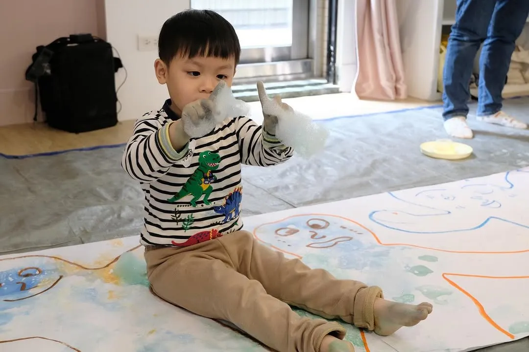 3月份主題《喀嚓喀嚓瘋狂理髮師》｜台中親子互動劇場｜北屯親子互動劇場