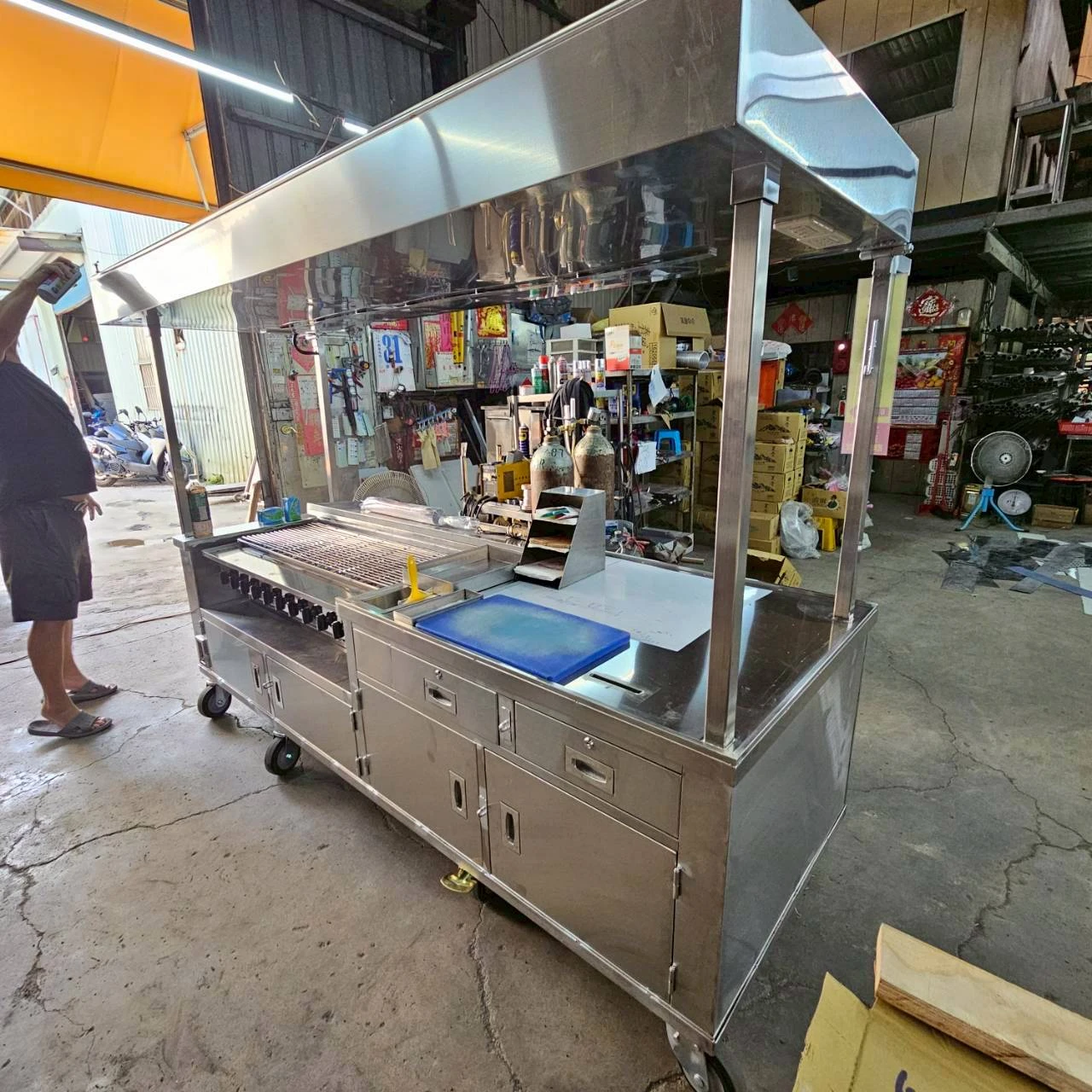 客製化營業車台
