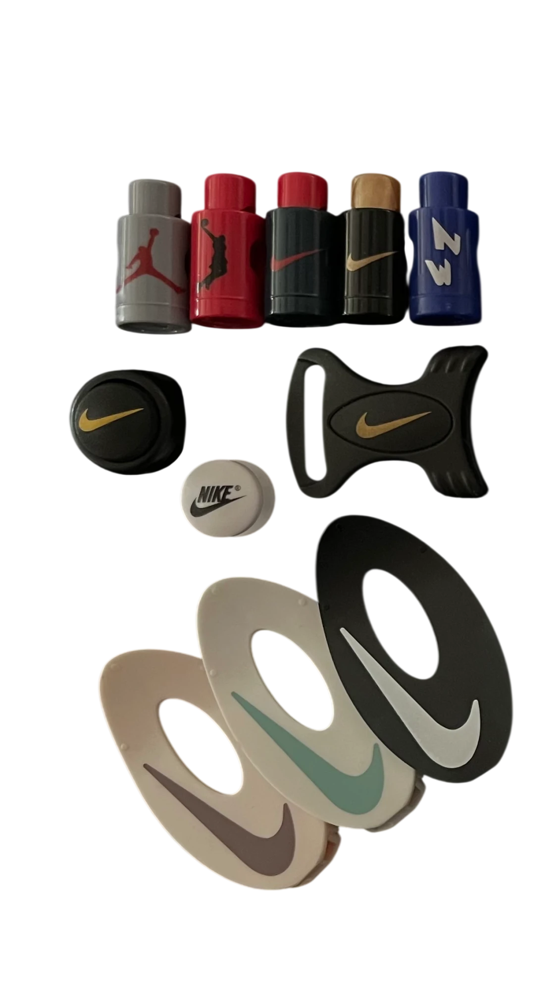 NIKE