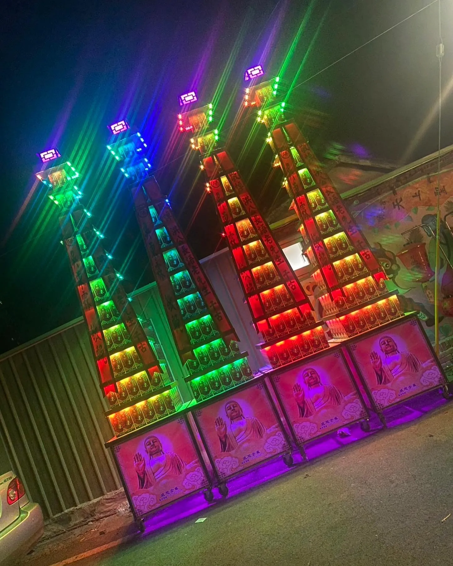 威旭用心 讓您安心 追思大方 莊嚴肅穆