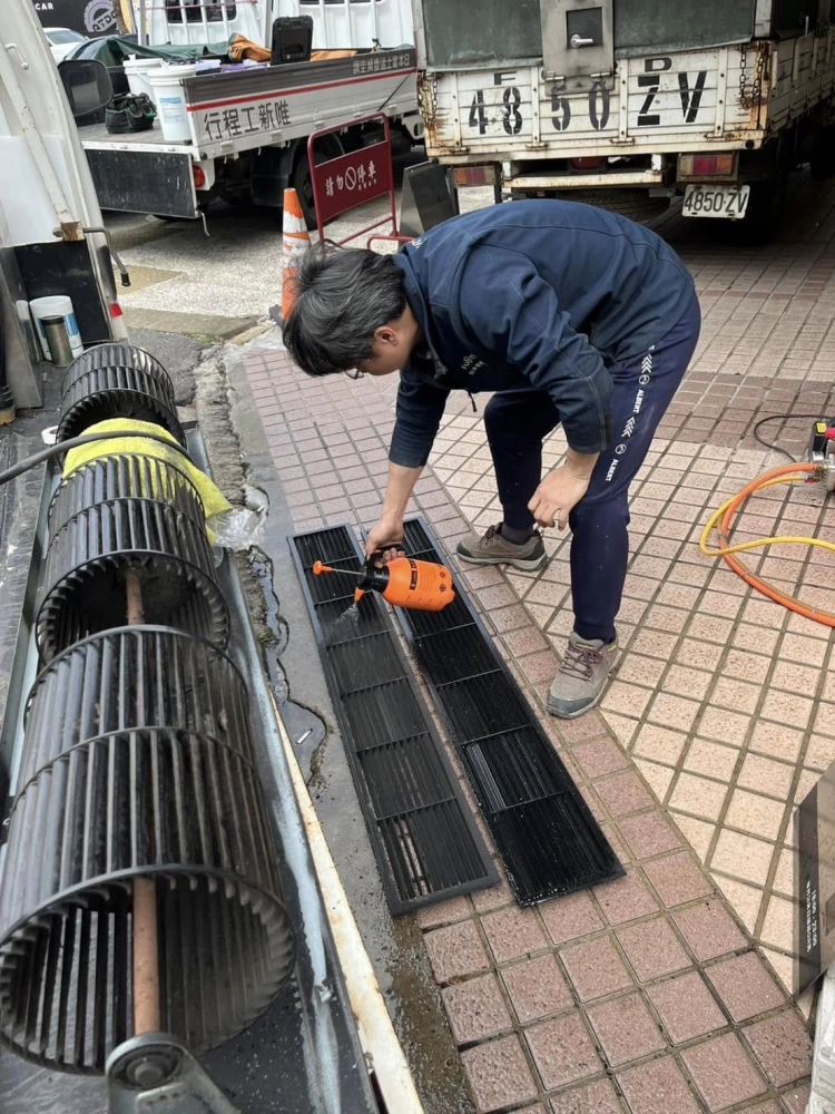 桃園區吊隱式冷氣保養/中壢區冷氣移機