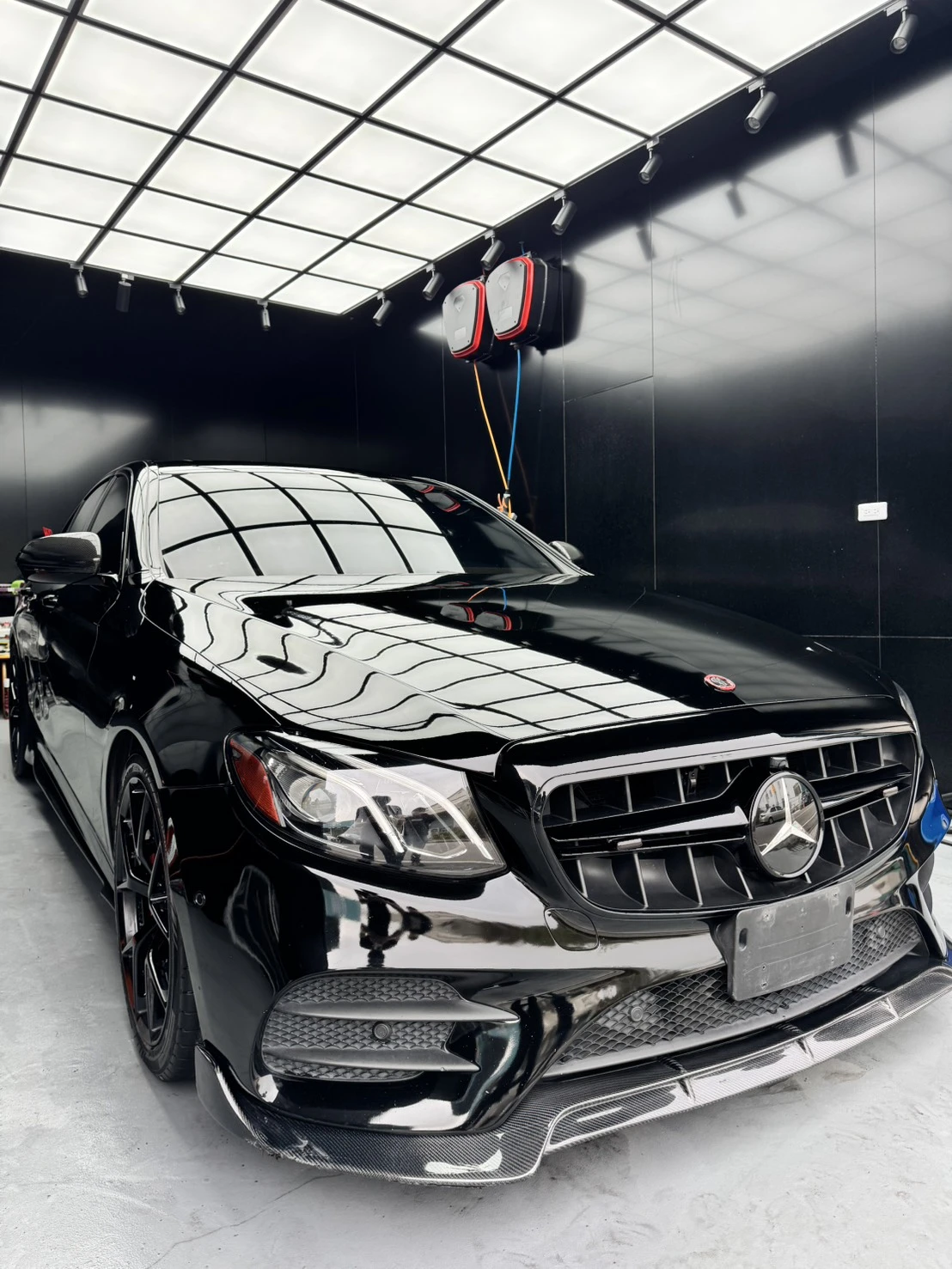 E300 深層清潔+手工上蠟+引擎室美容