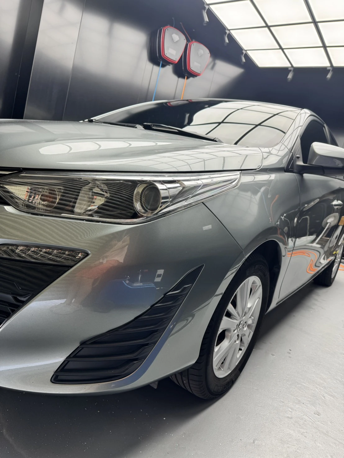 YARIS 手工上蠟