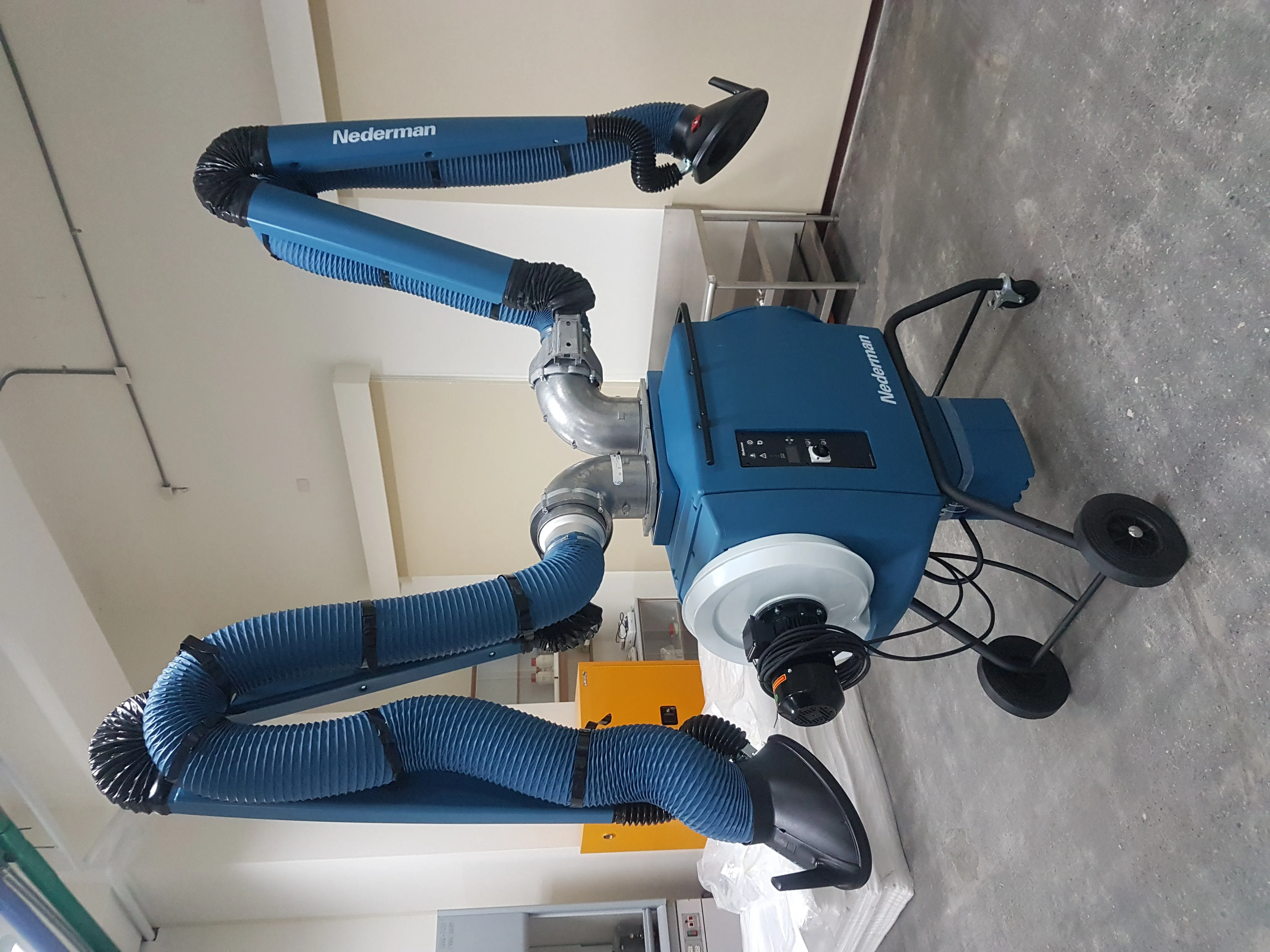 FilterBox（移動式集塵機）