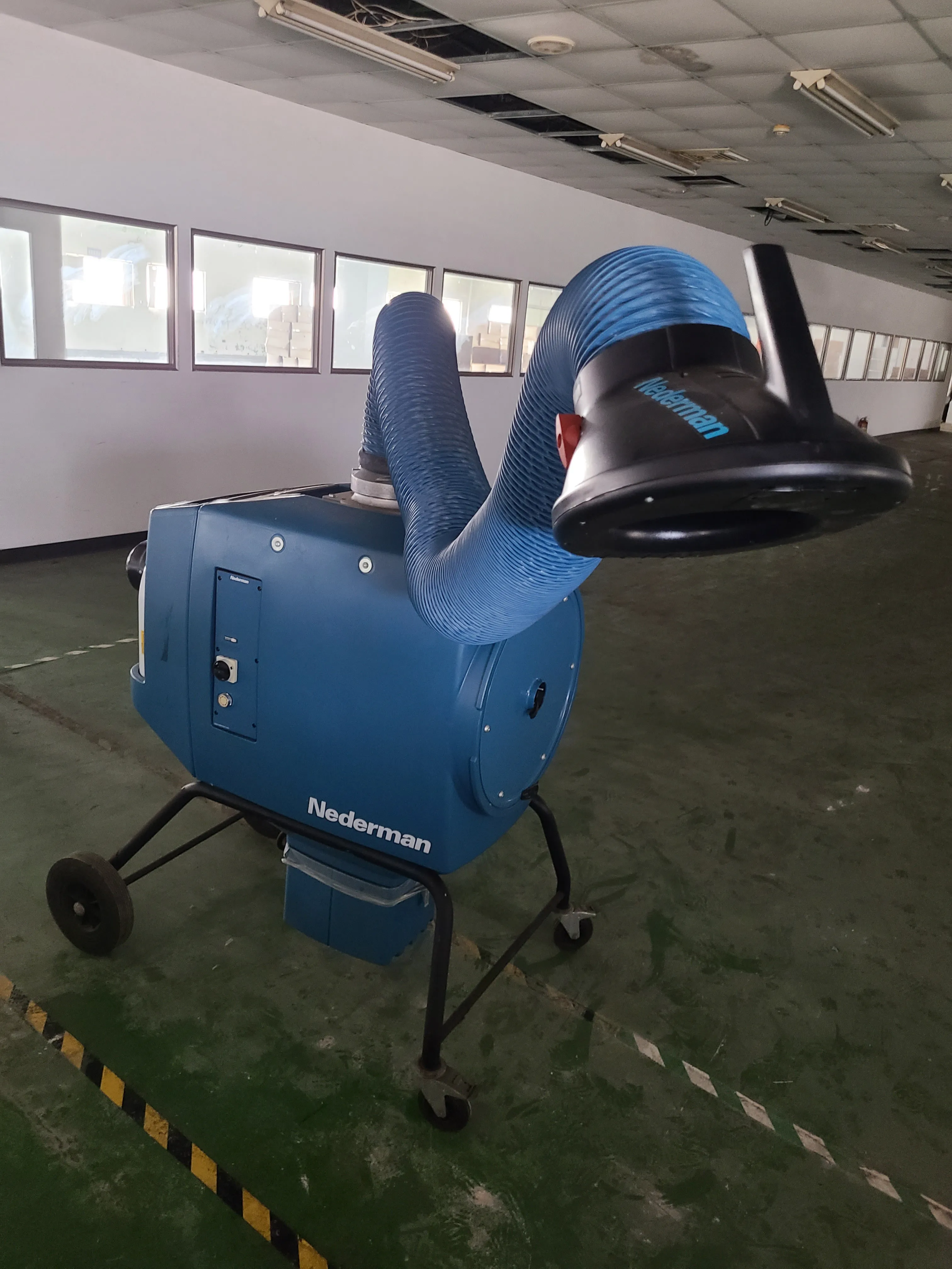 FilterBox（移動式集塵機）