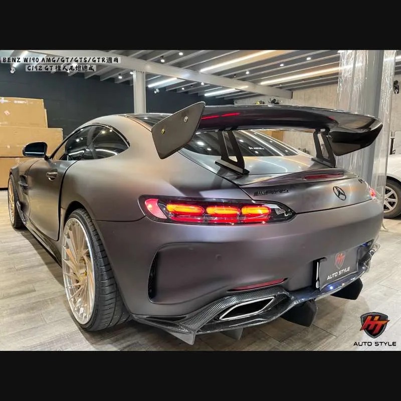 C192 AMG樣式尾燈總成（副廠件）