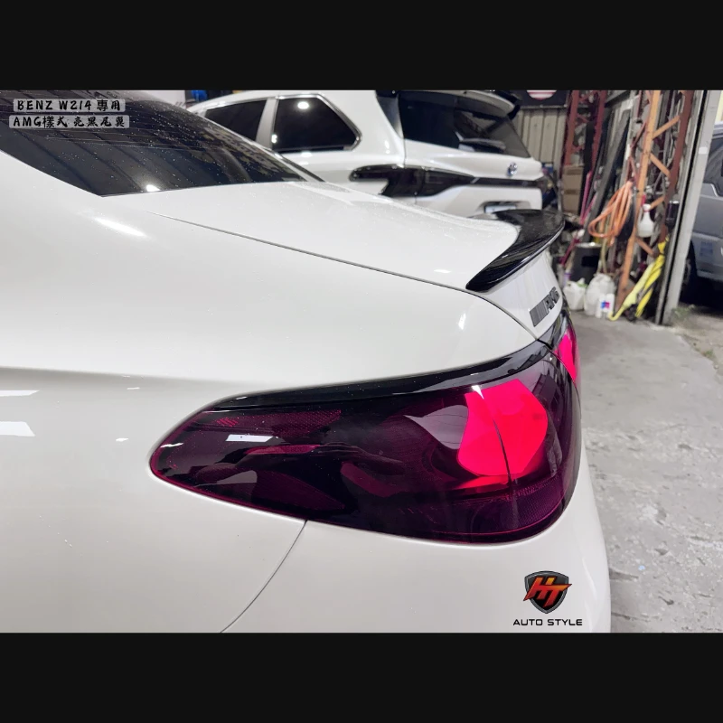 W214四門 專用 AMG樣式 亮黑尾翼 歡迎詢問
