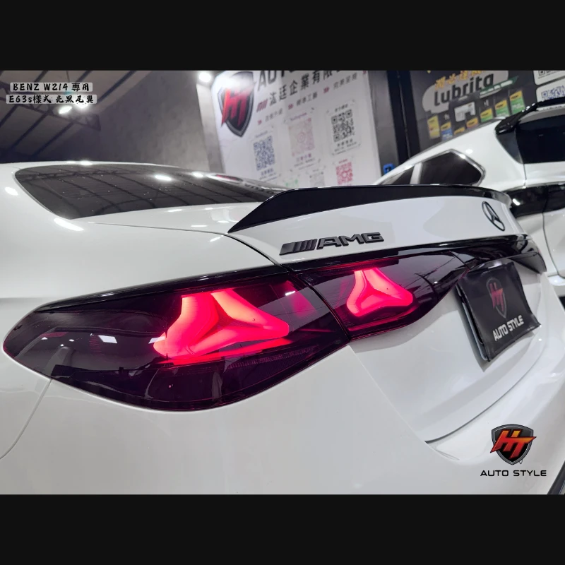 W214四門 專用 E63s樣式 亮黑尾翼 歡迎詢問