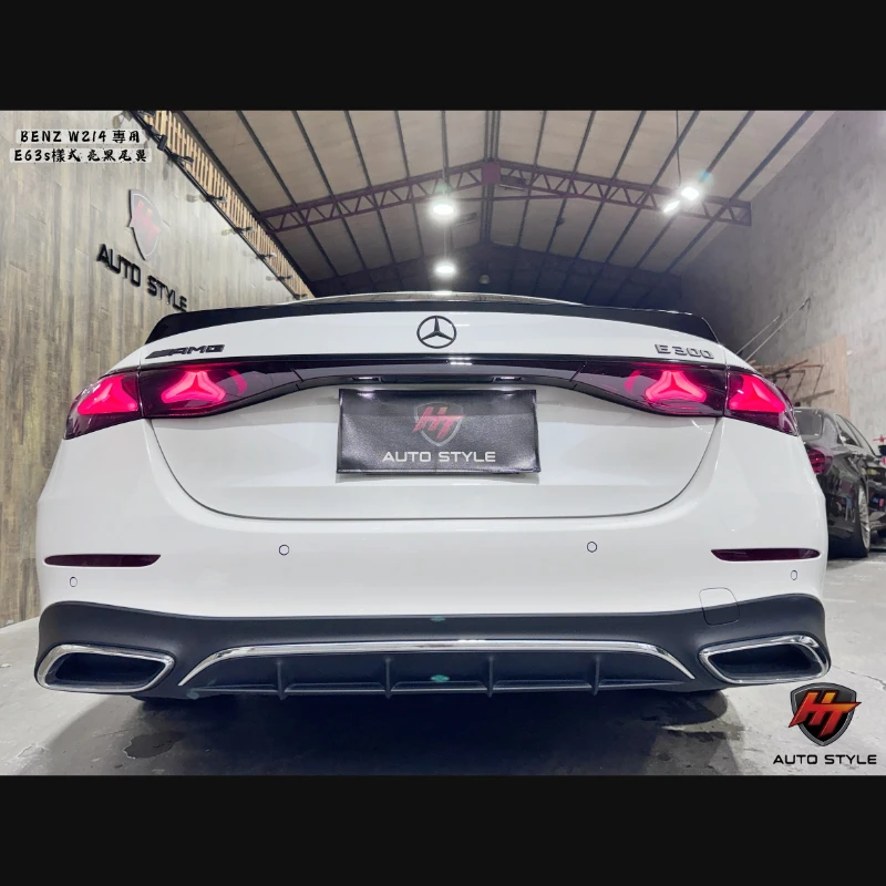 W214四門 專用 E63s樣式 亮黑尾翼 歡迎詢問