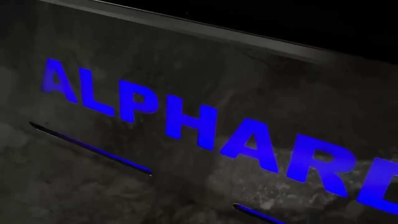 TOYOTA ALPHARD 40系