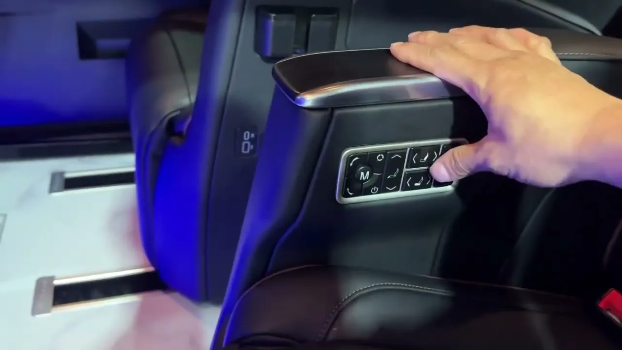 TOYOTA SIENNA四代鉑金版 全新未交車來升級