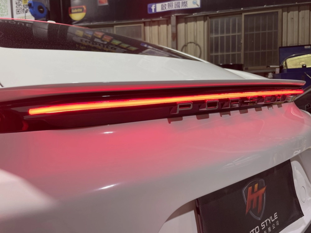 保時捷718貫穿式動態尾燈改裝