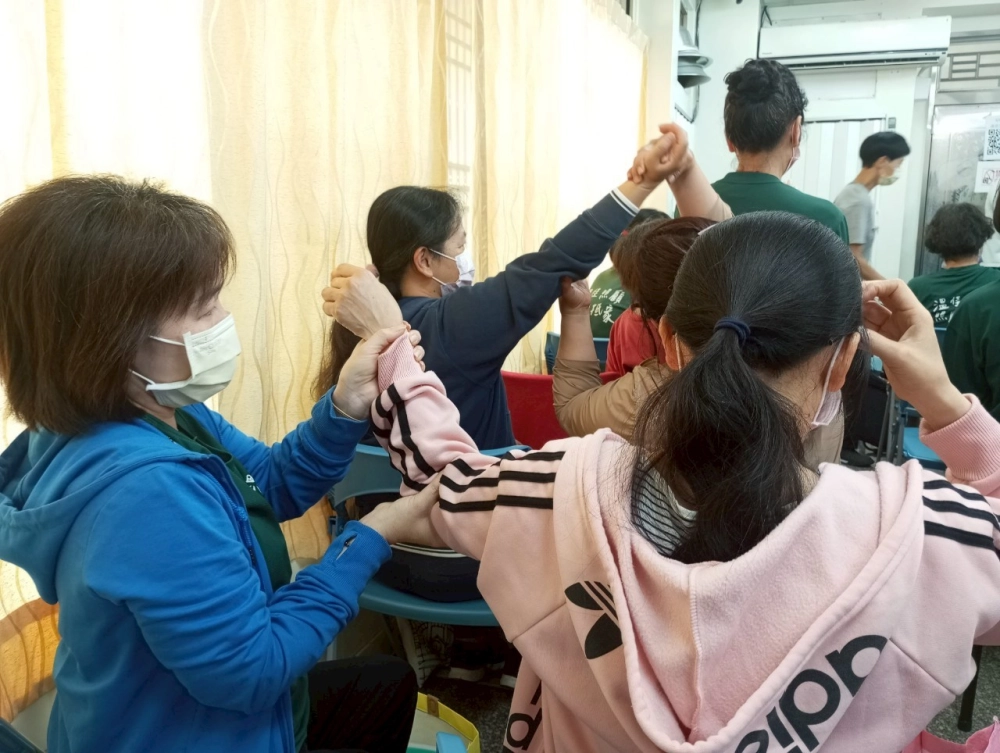 【114年5月】關節活動訓練技巧 #彰化長照機構 #員林長照機構 #長照3.0 #長照服務