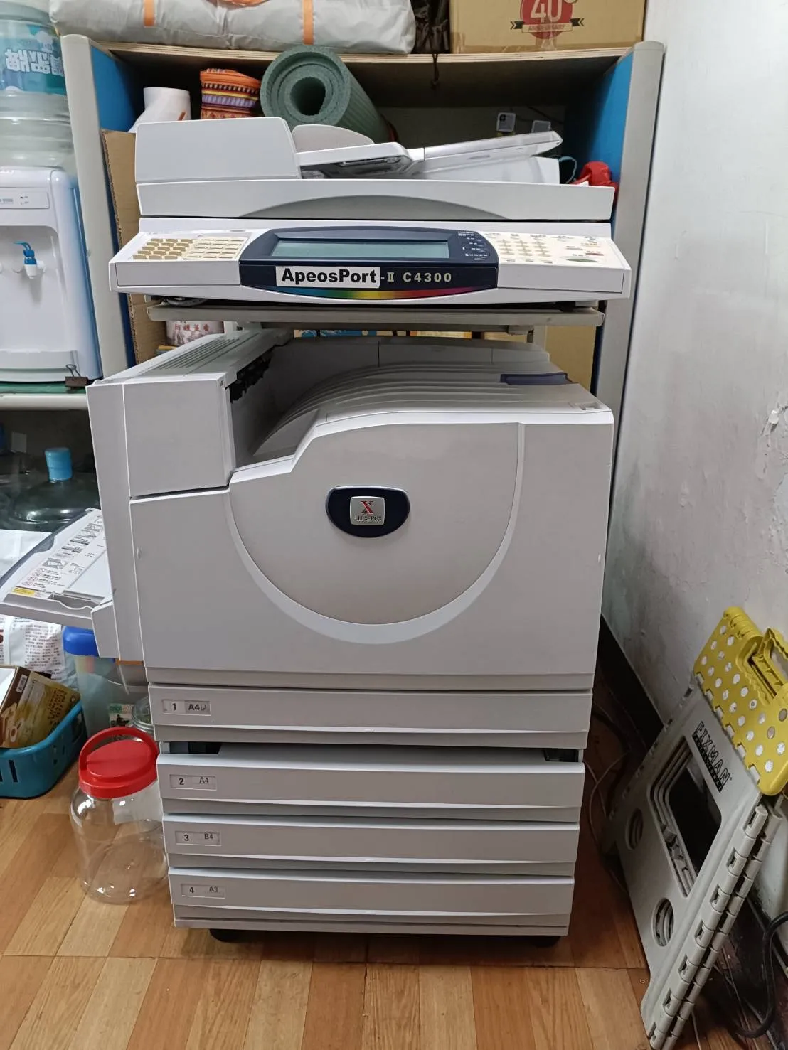 台北市松山區 敎育服務業 租賃機型：FUJI XEROX C4300 合作期間：12年