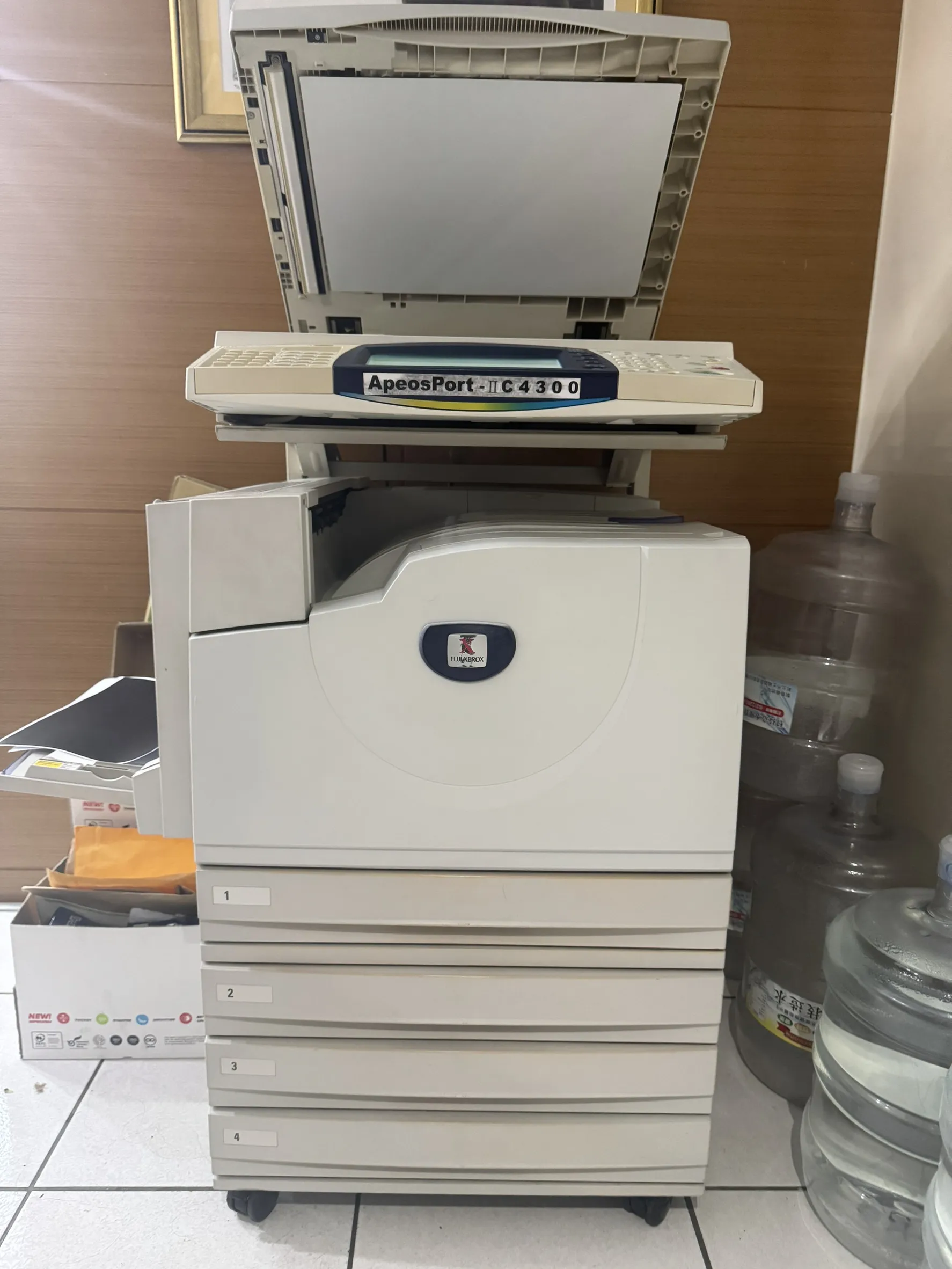 台北市中山區 旅行社 租賃機型：FUJI XEROX II-C4300 合作期間：5年