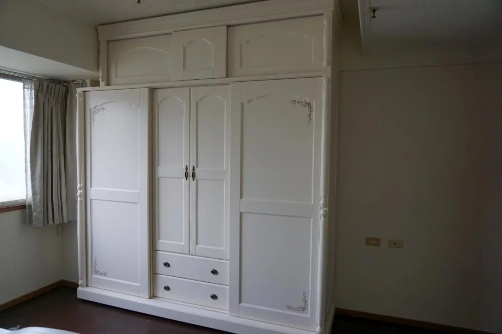 七尺二推拉衣櫃+被櫃