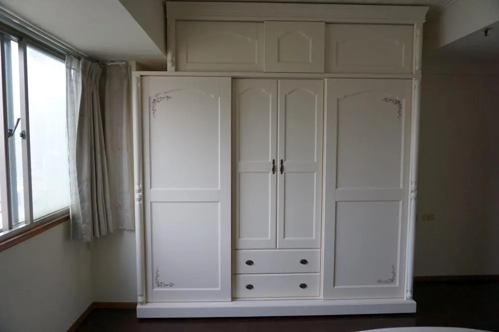 七尺二推拉衣櫃+被櫃