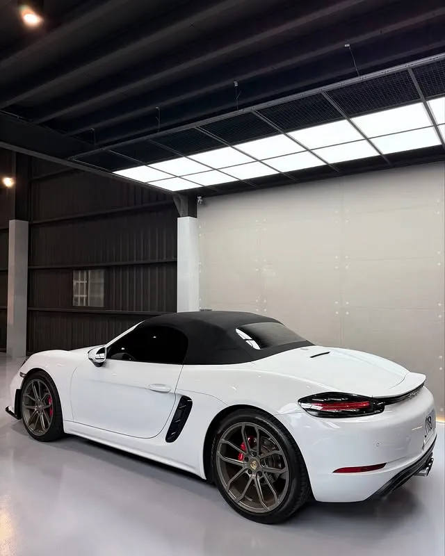 Porsche 718 Boxster 2.0T 敞篷