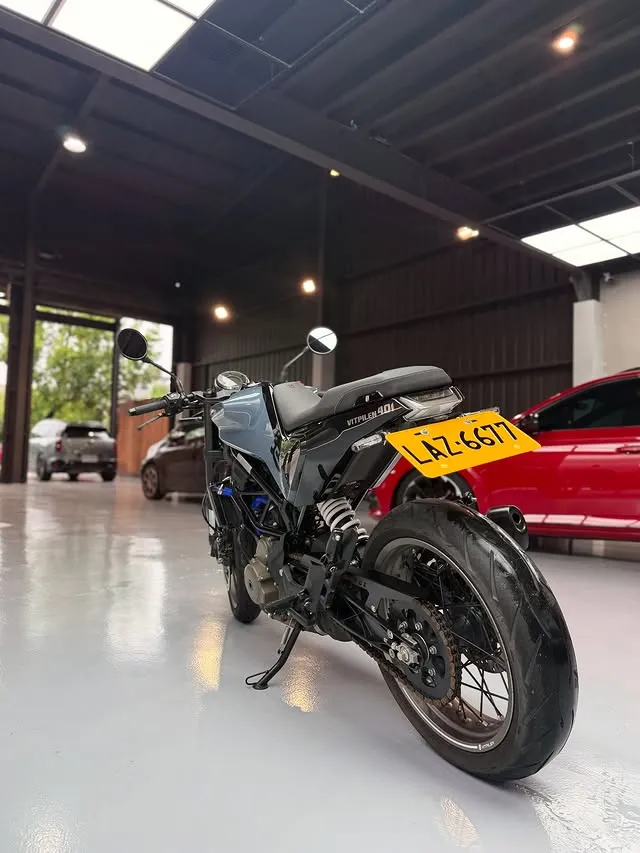 Husqvarna Vitpilen 401白箭