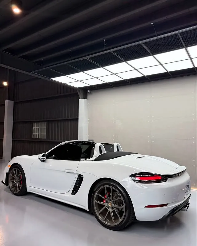 Porsche 718 Boxster 2.0T 敞篷