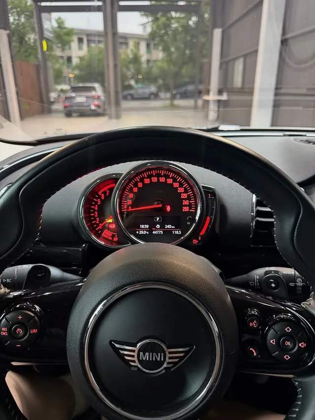 MINI Clubman Cooper S F54總代理