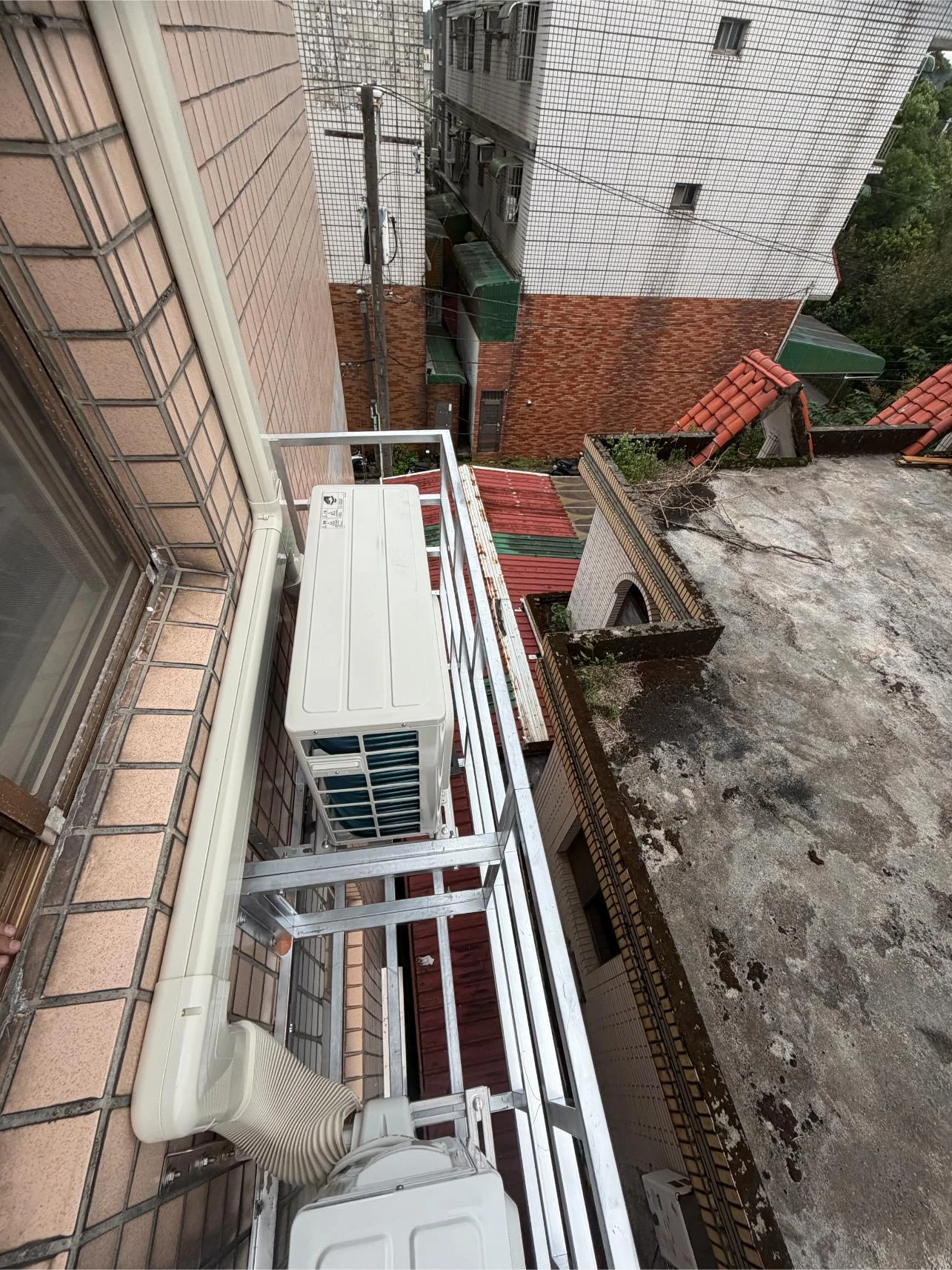 桃園是龍潭區-分離式冷氣安裝工程