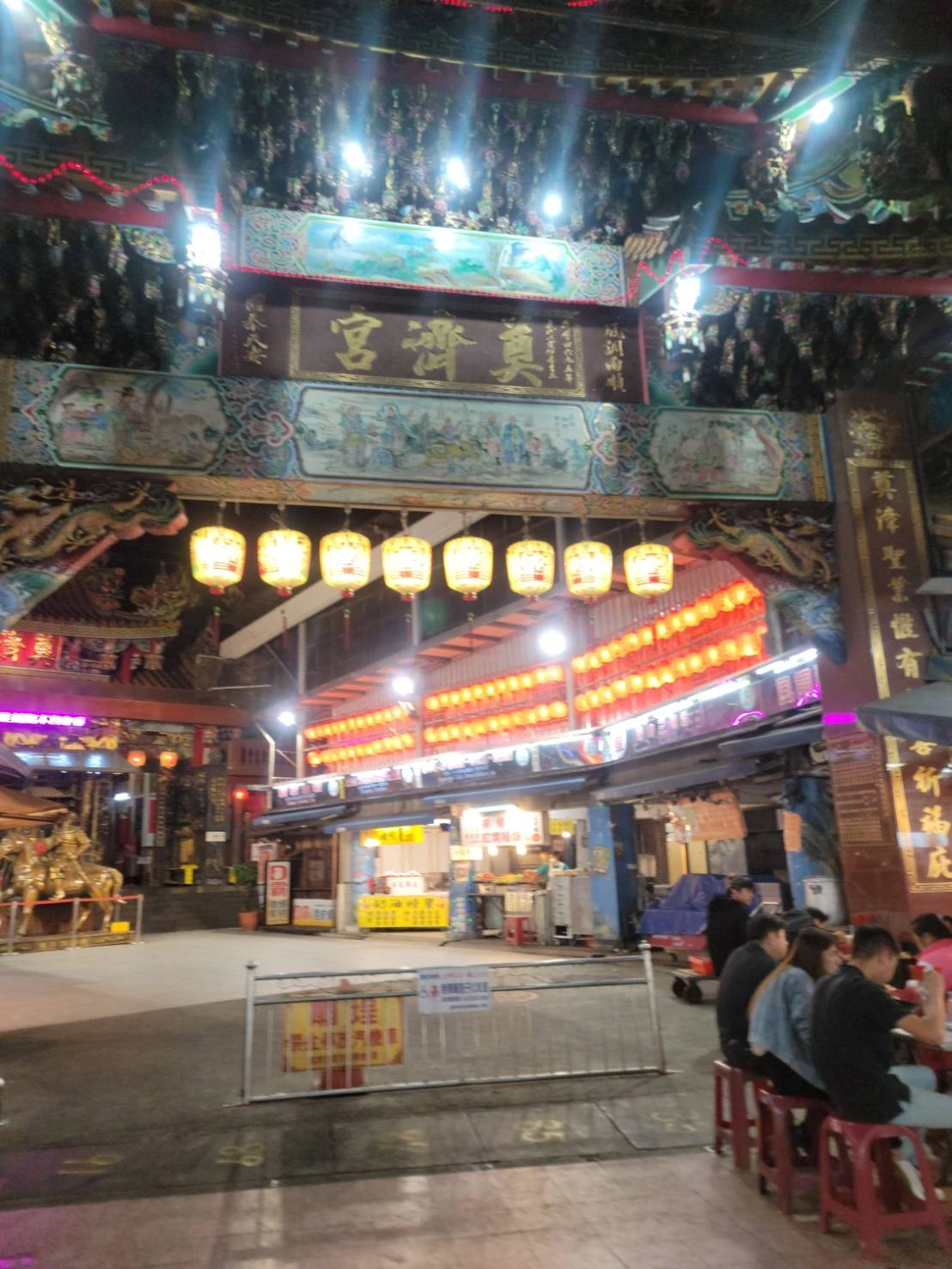 基隆包車旅遊
