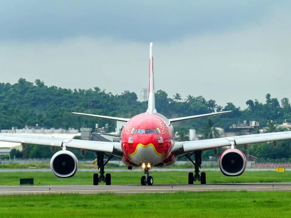 台南航空站接送