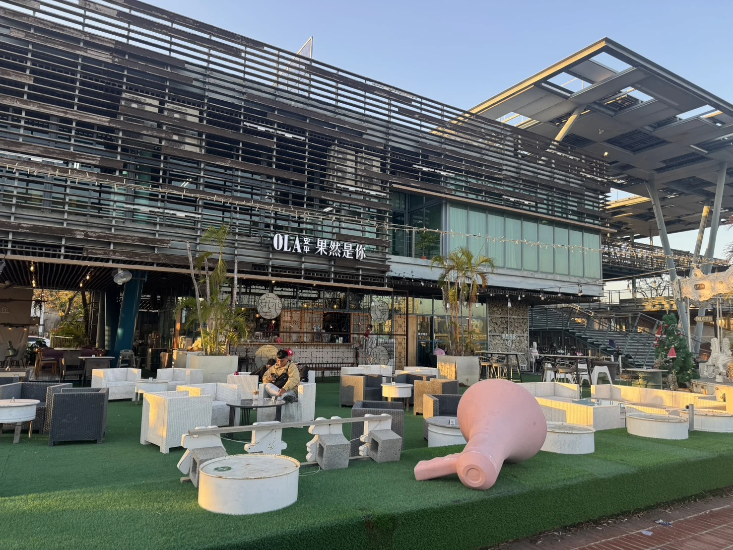 台南安平碼頭的HOLA安平果然是你主題景觀餐廳