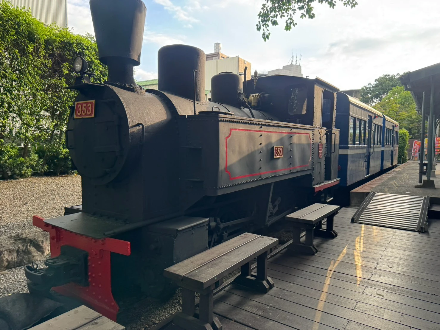 高雄包車旅遊