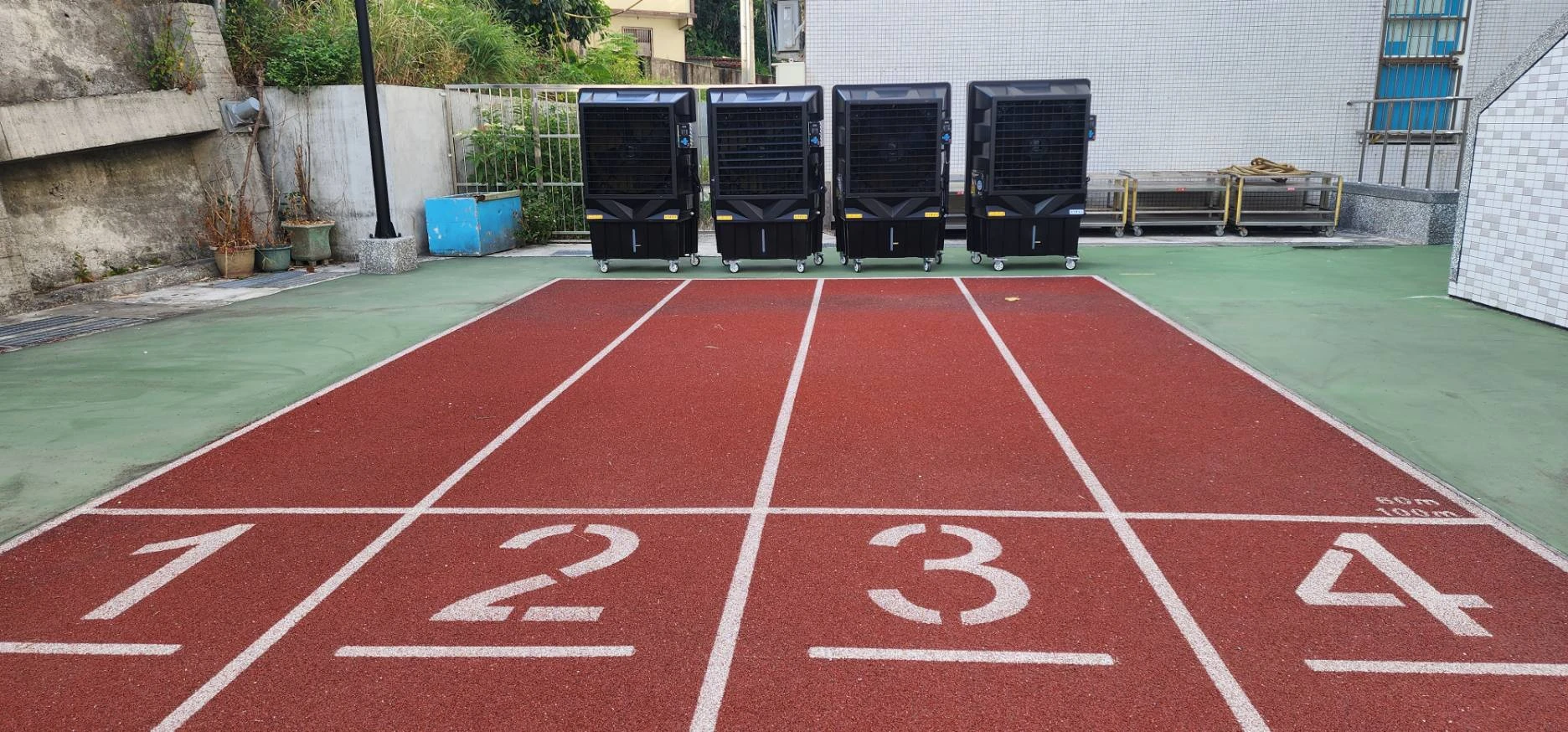 學校戶外運動場