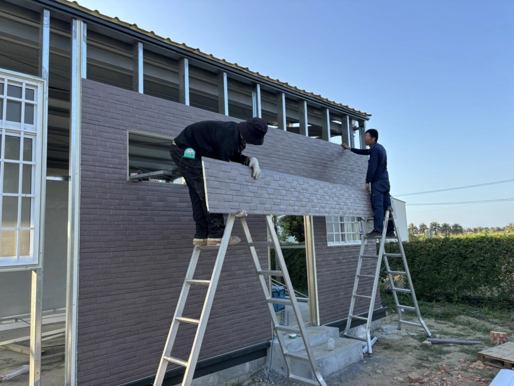 外牆藝術裝潢板施作