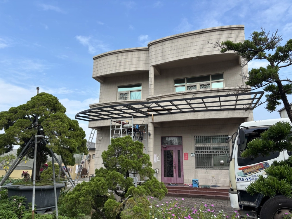 雙強化採光玻璃施作