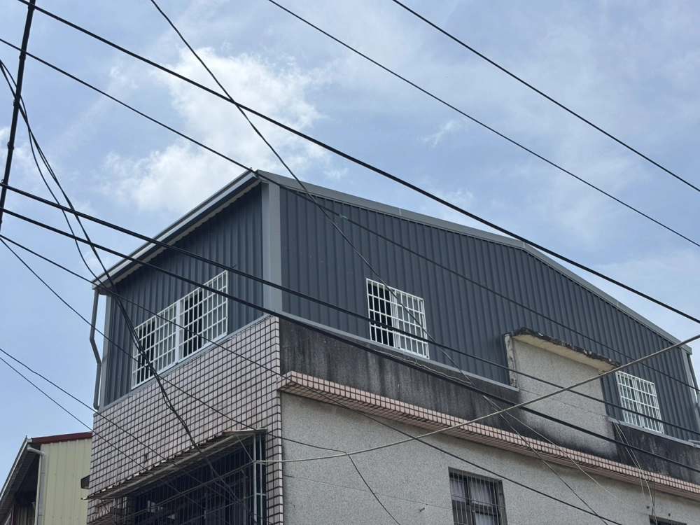 居家雨遮(屋頂鐵屋鋼構圍板)