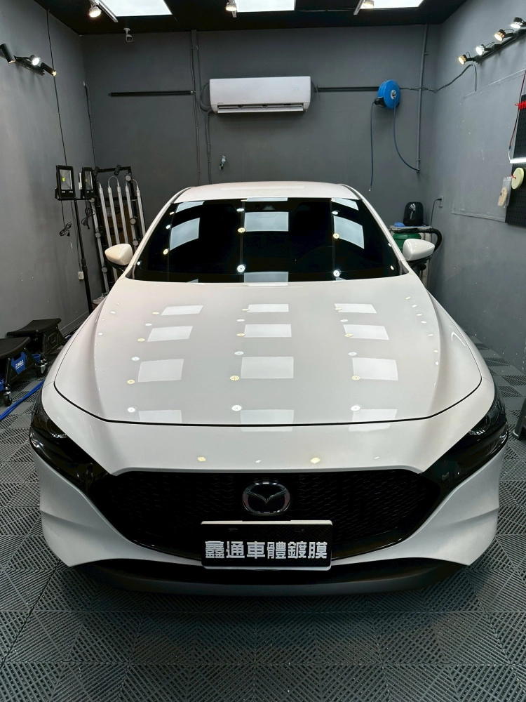 MAZDA 3-極致護理美容(贈前擋玻璃鍍膜)