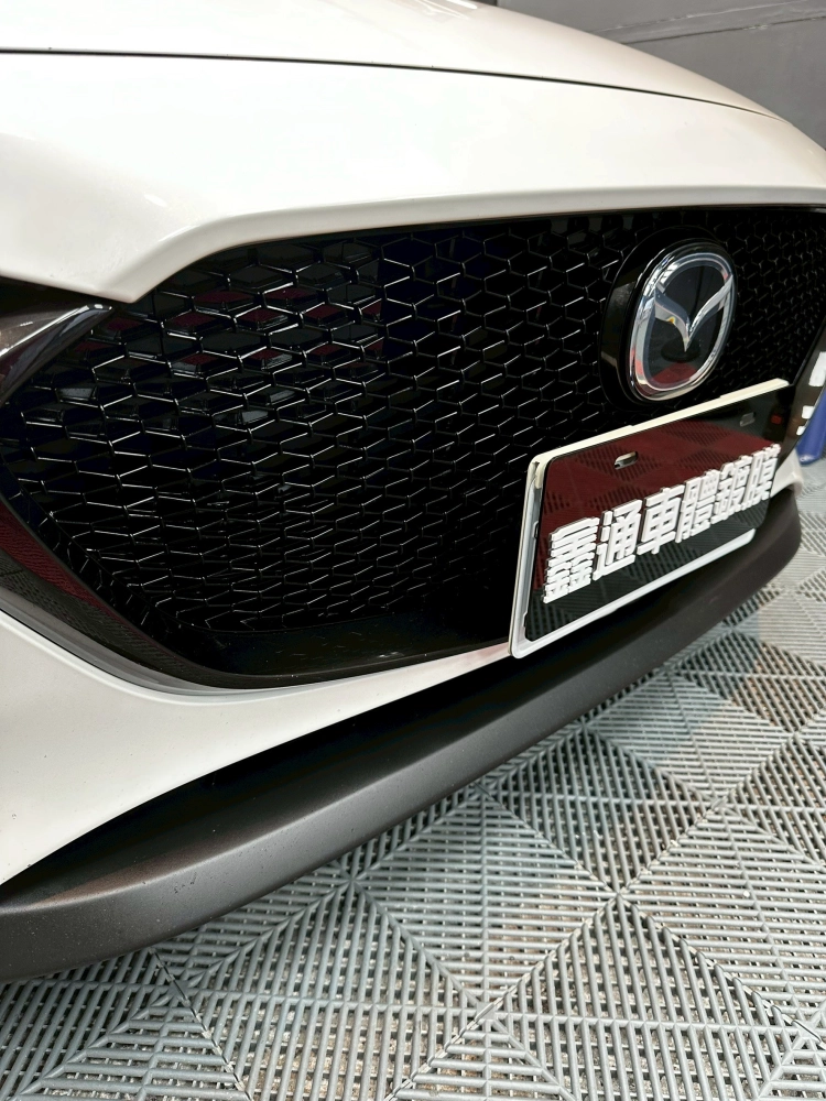 MAZDA 3-極致護理美容(贈前擋玻璃鍍膜)